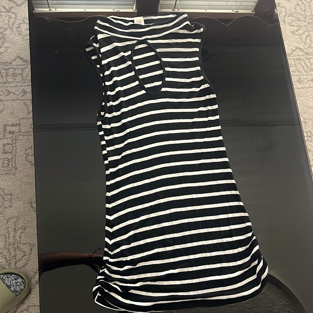 Arden B. Black and white long striped blouse - Picture 2 of 2